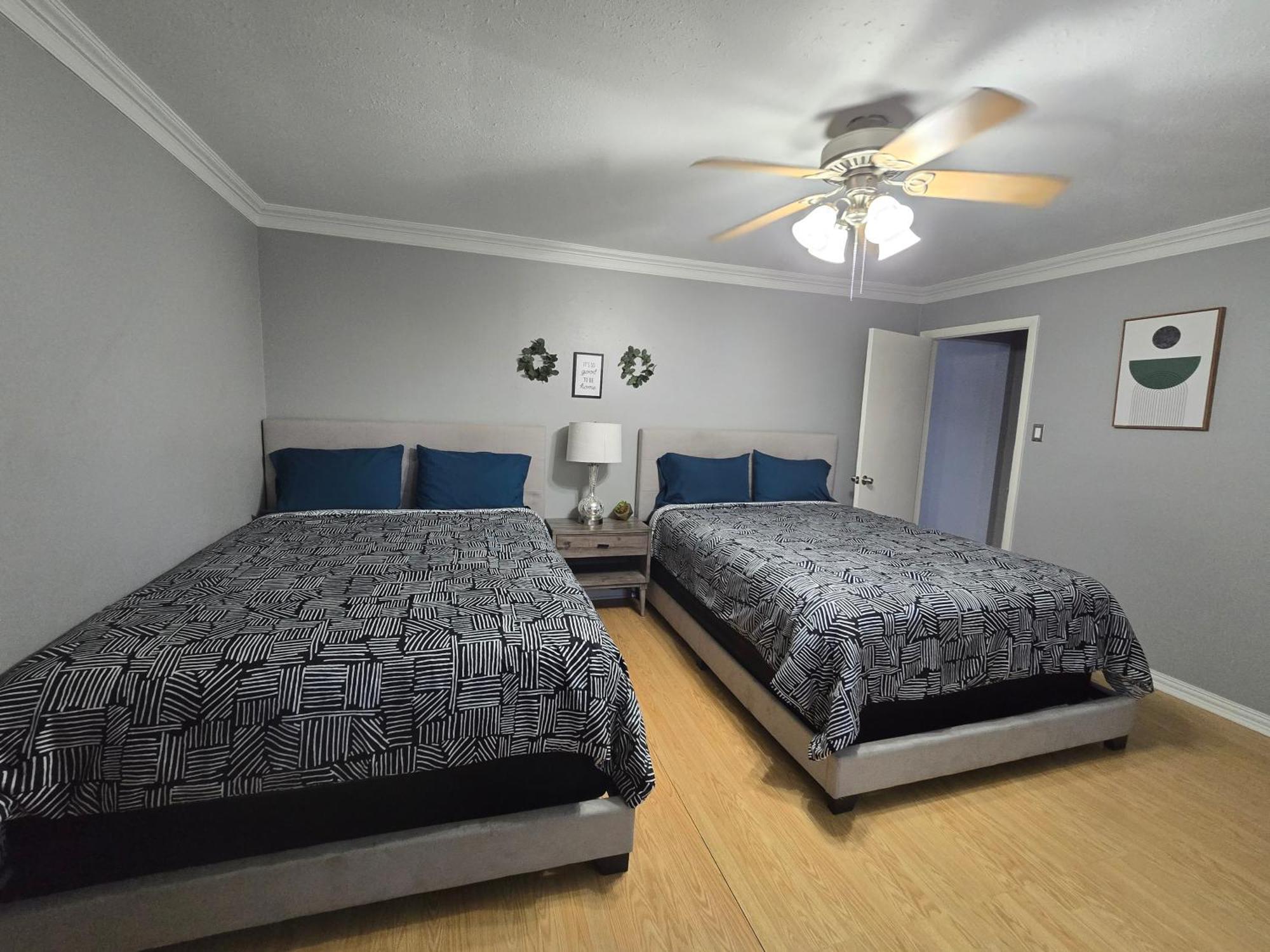 1976Houstongem Luminous Pvtpool & Hottub Dt20Mins For Lrg Families 6Beds 2Bath Villa Buitenkant foto